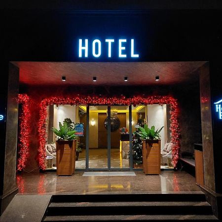 Home Boutique Hostel Baku Bagian luar foto