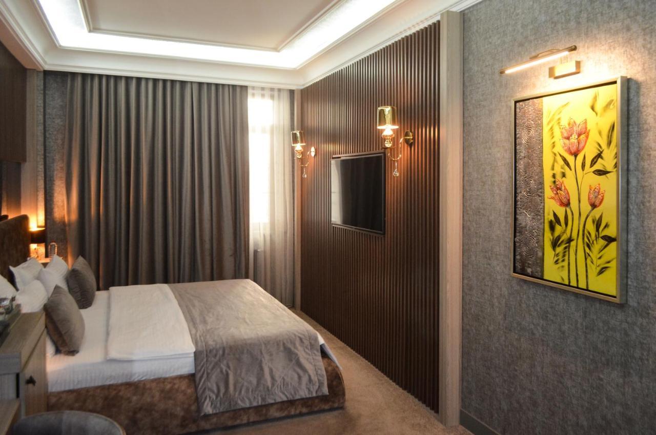 Home Boutique Hostel Baku Bagian luar foto