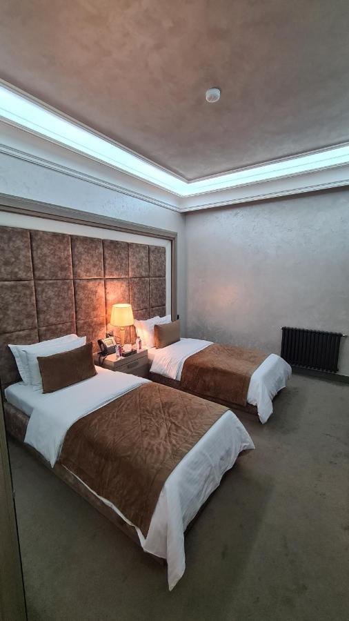 Home Boutique Hostel Baku Bagian luar foto