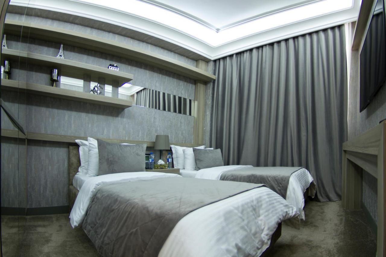Home Boutique Hostel Baku Bagian luar foto