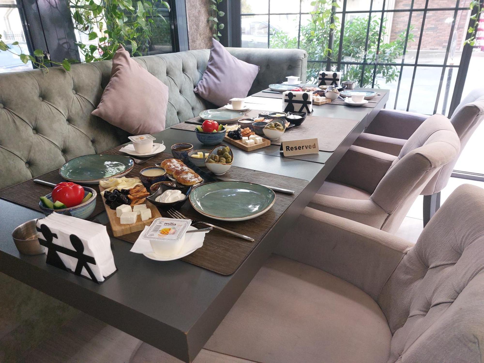 Home Boutique Hostel Baku Bagian luar foto